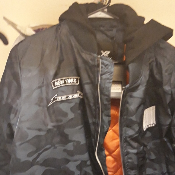 Jacket - Picture 3 of 7